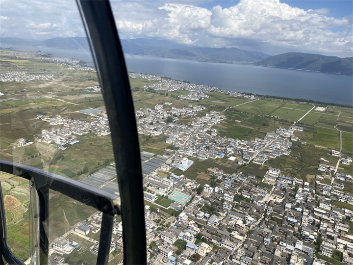 麗江戶外運動推薦：麗江直升機空中游覽，麗江駝峰航空俱樂部推出的小眾刺激的團建項目之一